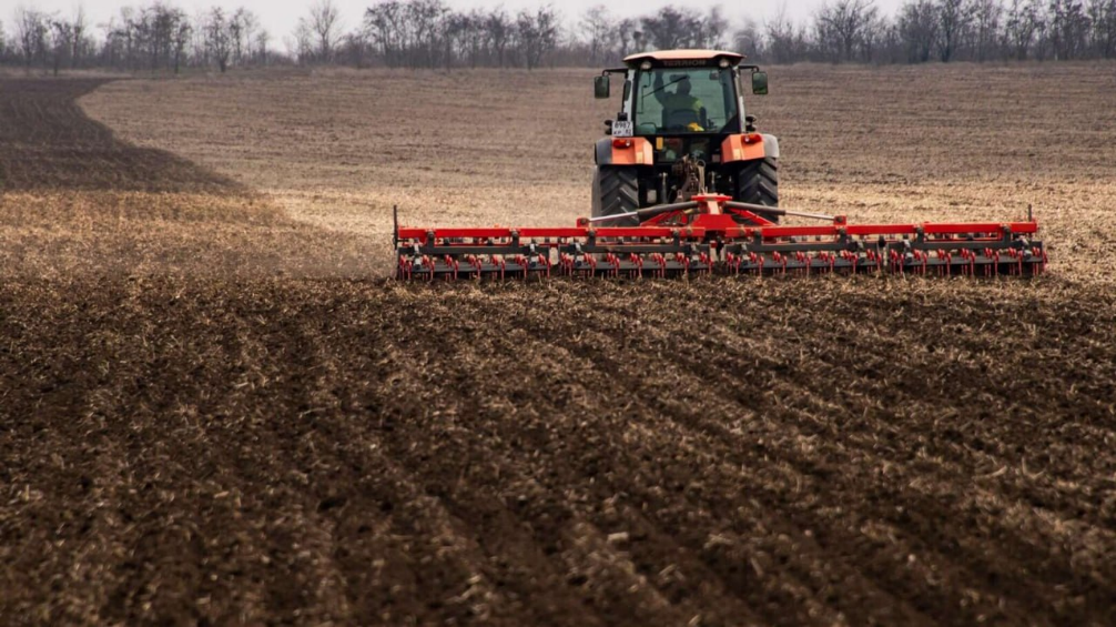 Аграрии Запорожской области обеспечены техникой к весенне-полевым работам