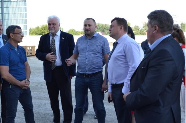 Губернатор Тамбовской области посетил элеватор в Ржаксинском районе.