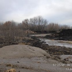 Яма с биоотходами и залитые навозной жижей земли выявили экологи в Солнцевском районе Курской области