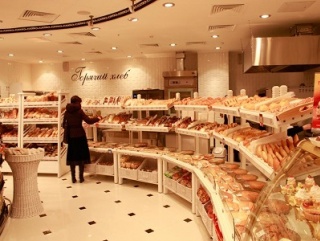 Сетевые магазины превращают хлеб в мусор