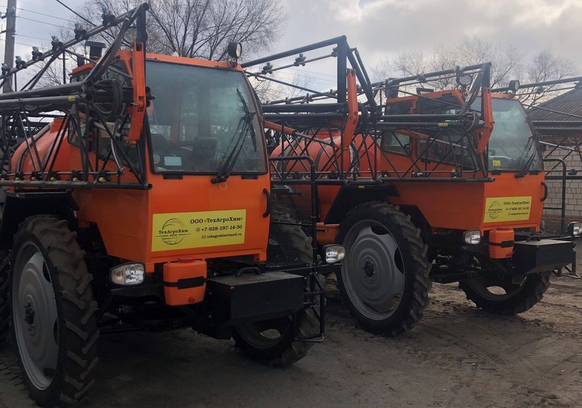Услуги внесения удобрений, КАС-32 и опрыскиванию пневмоходом Барс-271, Туман-2