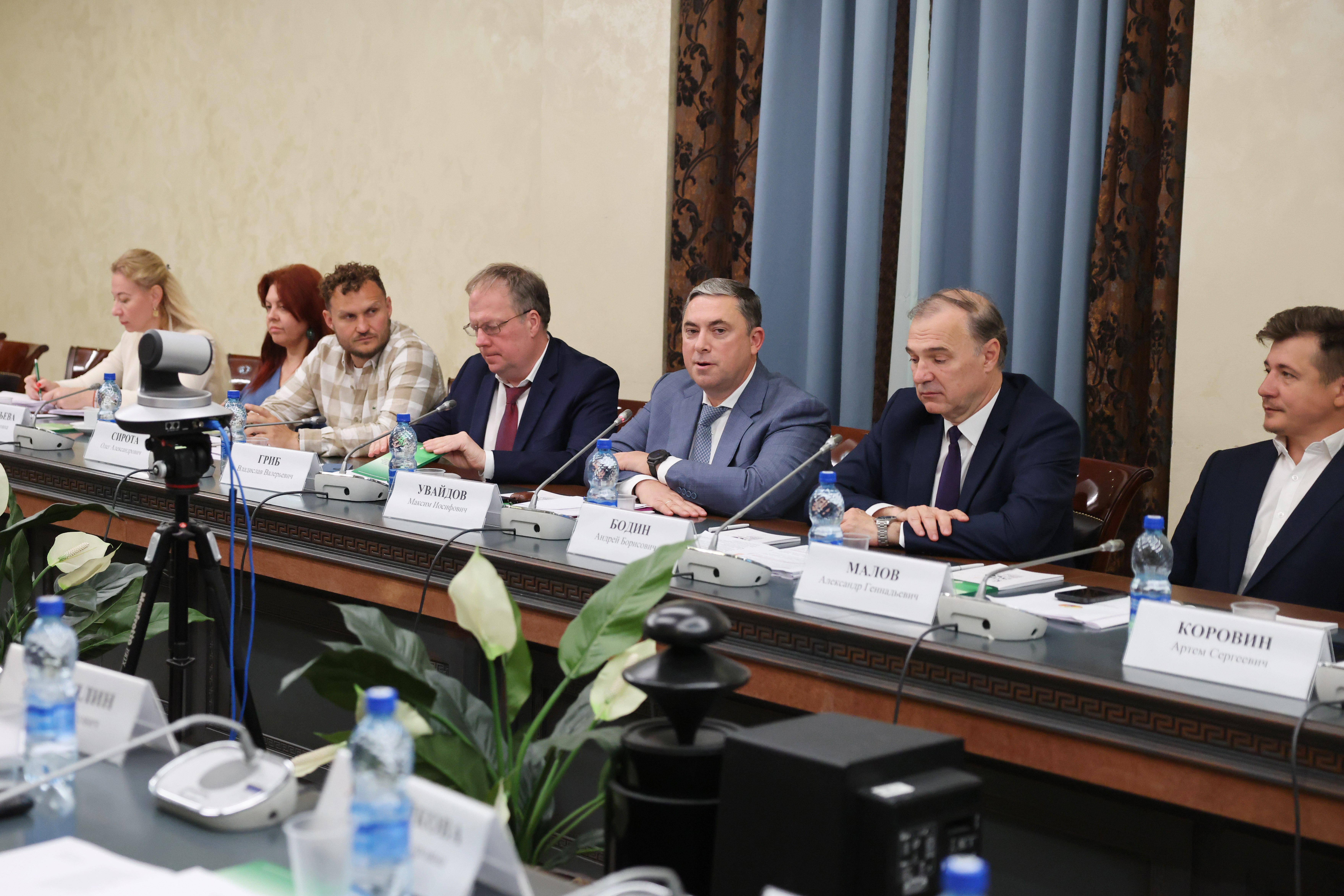 Работу по вовлечению земель в сельхозоборот обсудили на заседании Общественного совета при Минсельхозе России