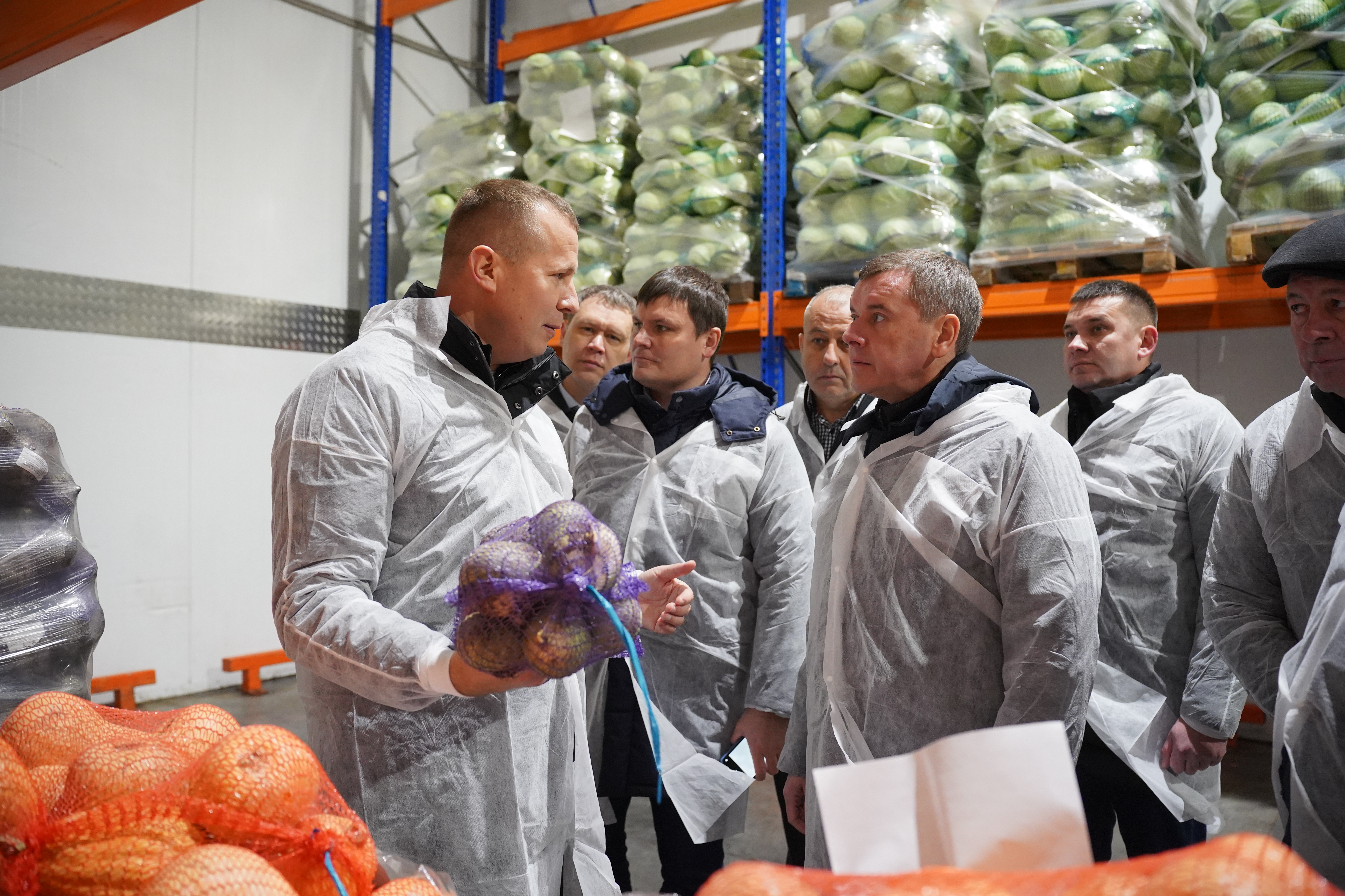 Марат Зяббаров осмотрел производственный комплекс по фасовке и переработке овощей в Зеленодольском районе Татарстана