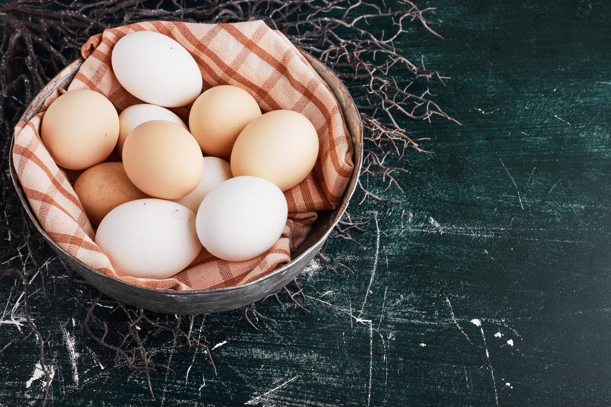 Сельхозорганизации Красноярского края нарастили производство куриных яиц на 6% 