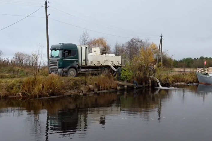 В Онежское озеро Вологодской области выпустили более 80 тысяч мальков сига 