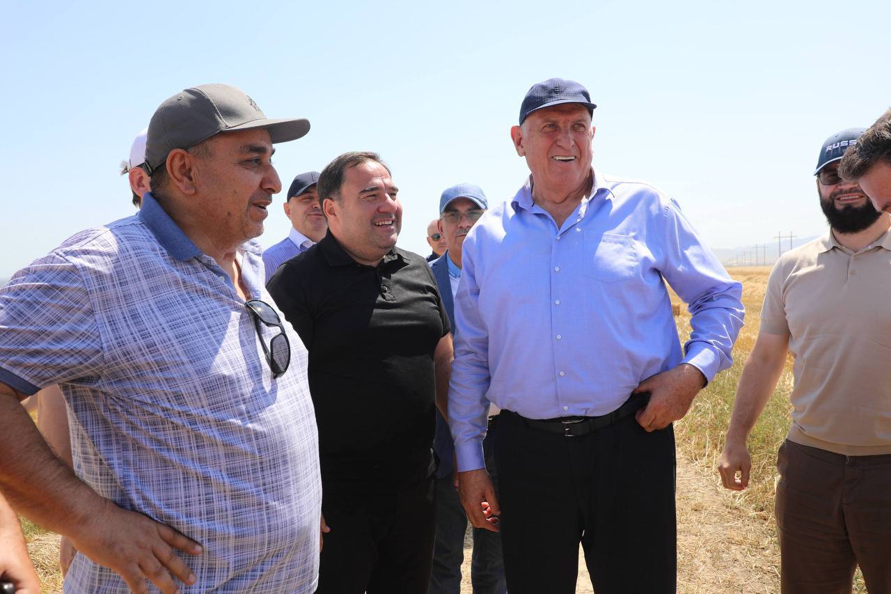 Председатель Правительства Дагестана Абдулмуслим Абдулмуслимов ознакомился с работой ООО «Голден Стар»