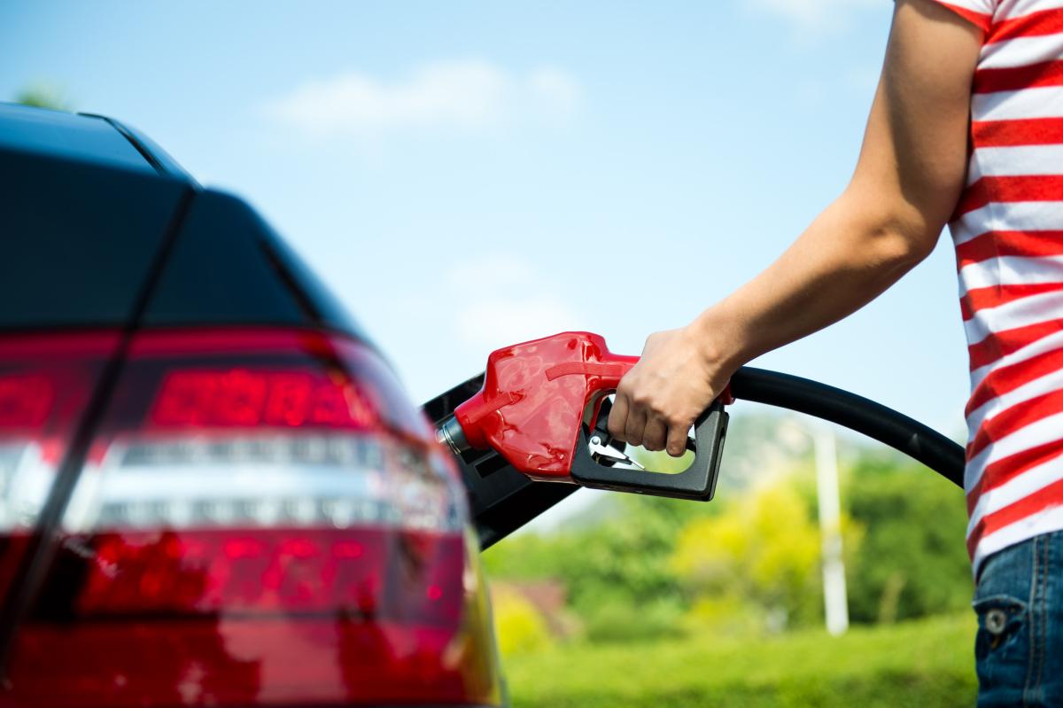 В Новгородской области одни из самых низких в СЗФО цен на дизельное топливо