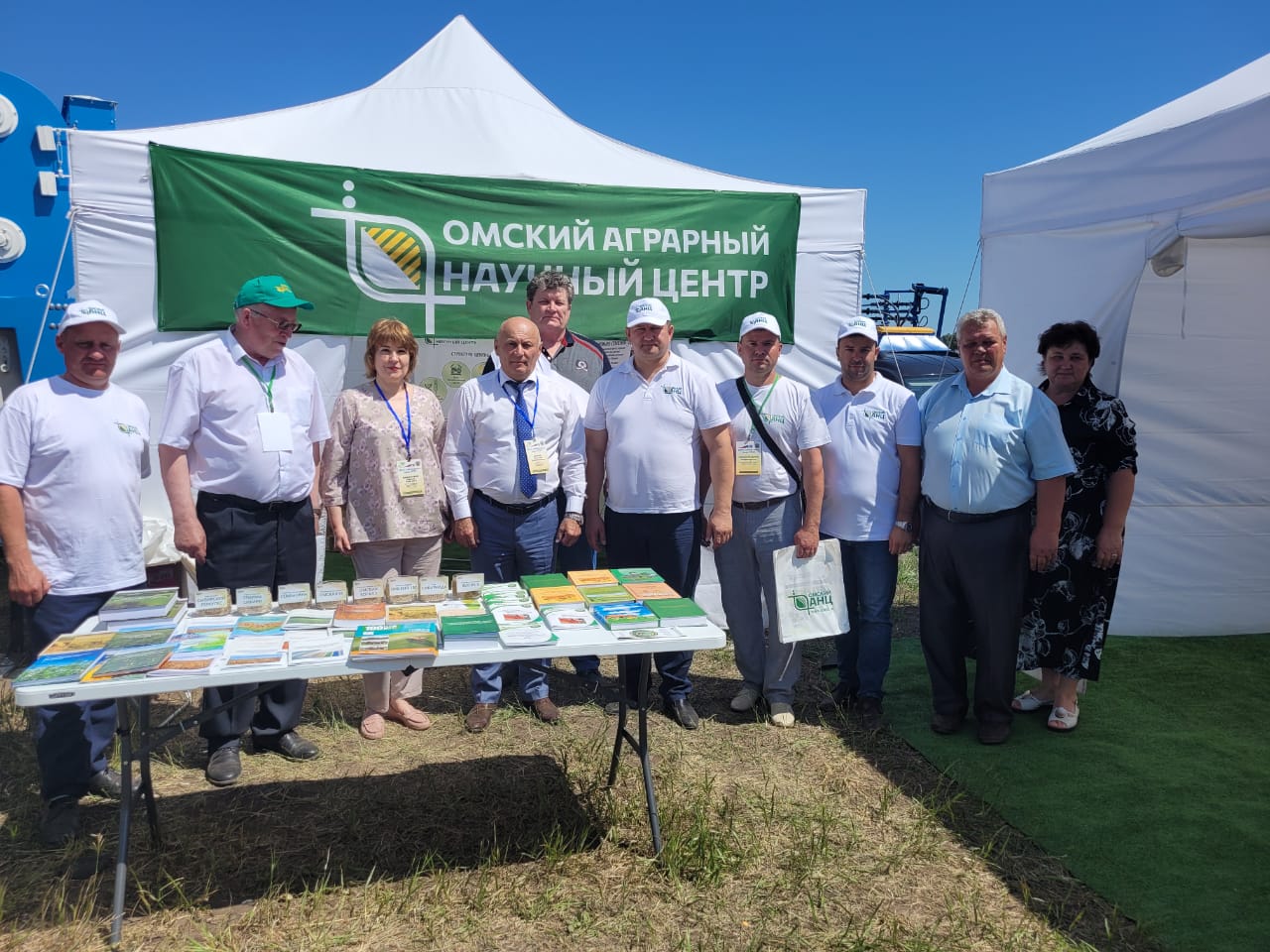 Аграрии Омской области приняли участие в форум «День Сибирского поля-2022»