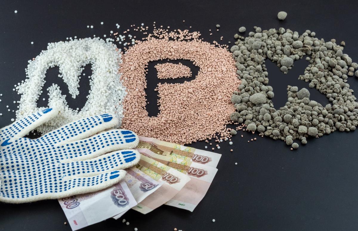 Цены на минудобрения для аграриев в РФ сохраняются на уровне сентября 2022 года — ФАС