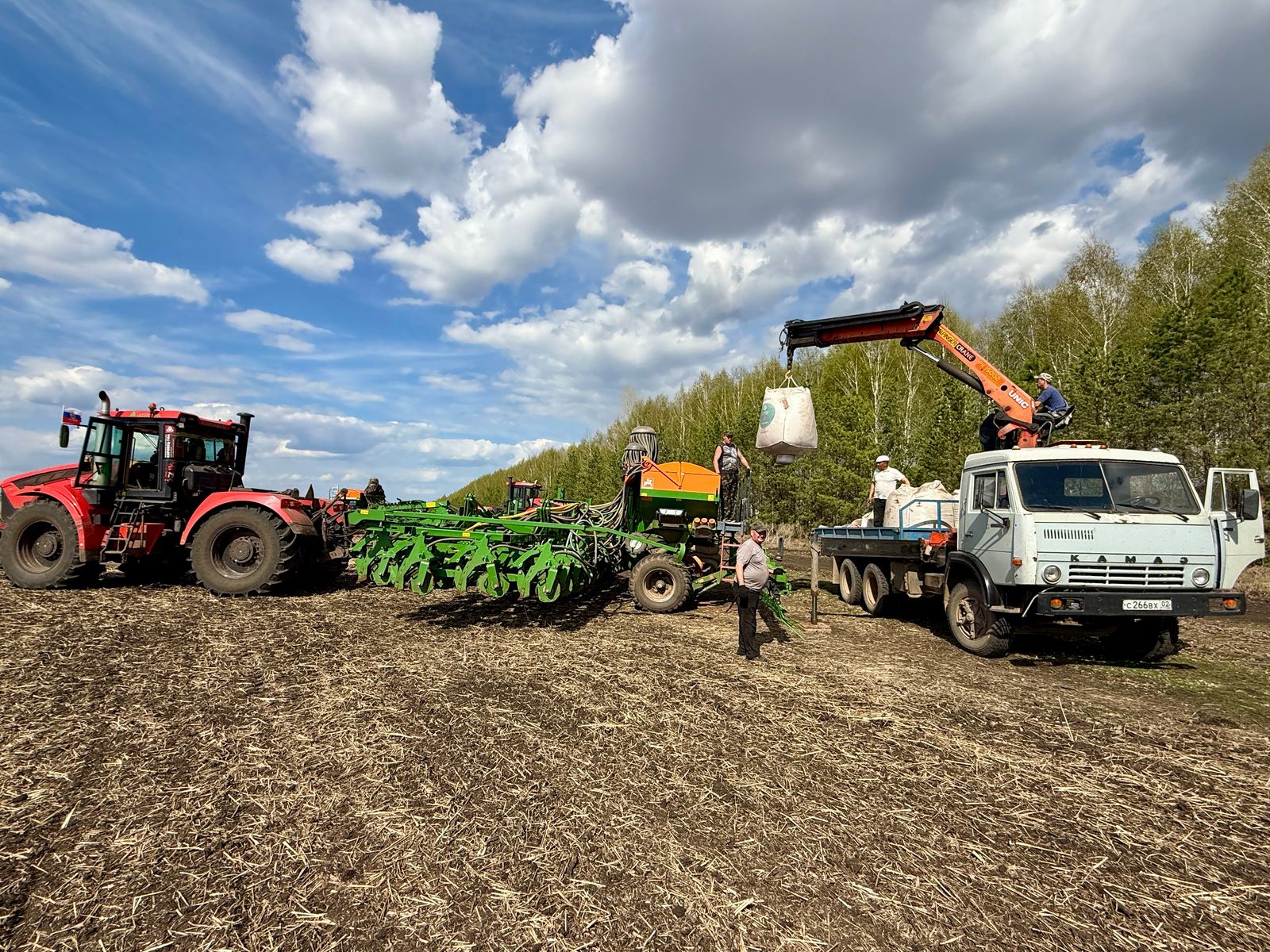В Башкортостане сев яровых культур идёт в 33 районах