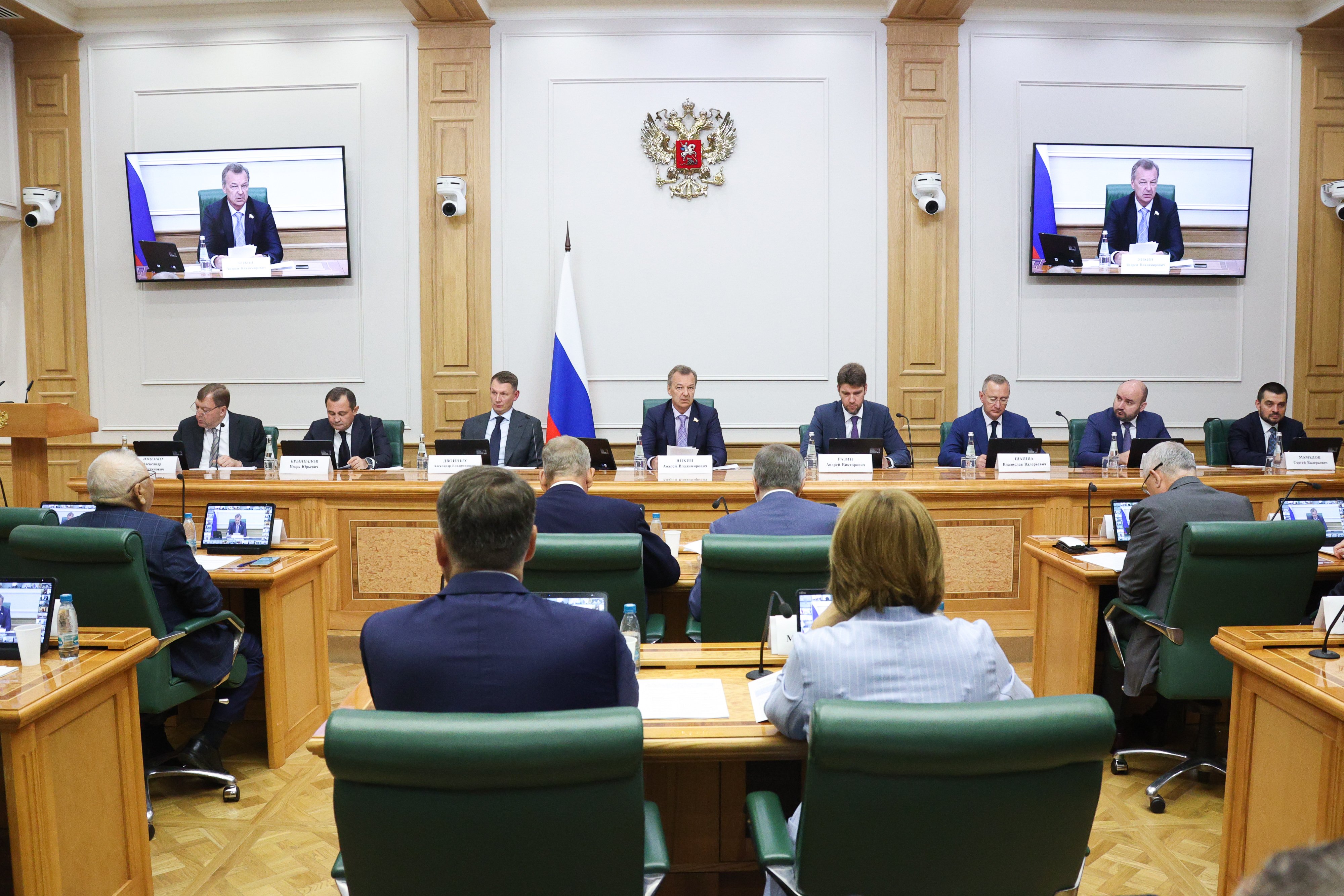 В Совете Федерации рассмотрели механизмы регулирования вовлечения в оборот земель сельхозназначения