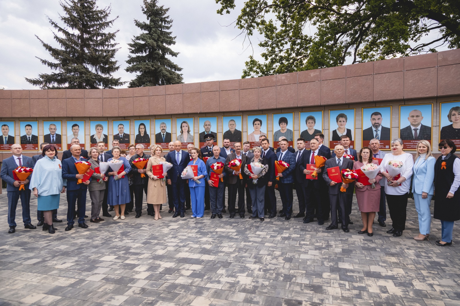 Книга «Трудовая слава Липецкой области» пополнилась имена еще пяти представителей АПК