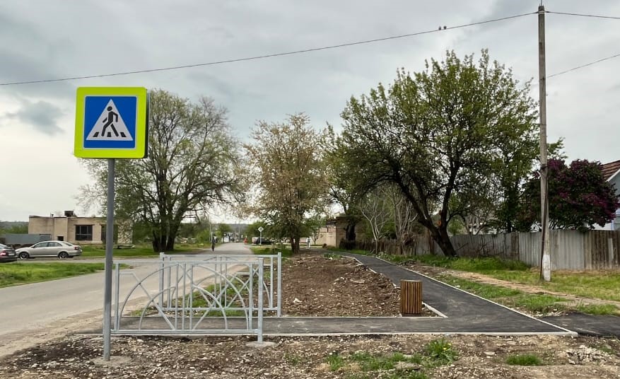 В рамках государственной программы КРСТ в Красногвардейском и Труновском округах Ставропольского края завершены проекты по благоустройству сельских территорий