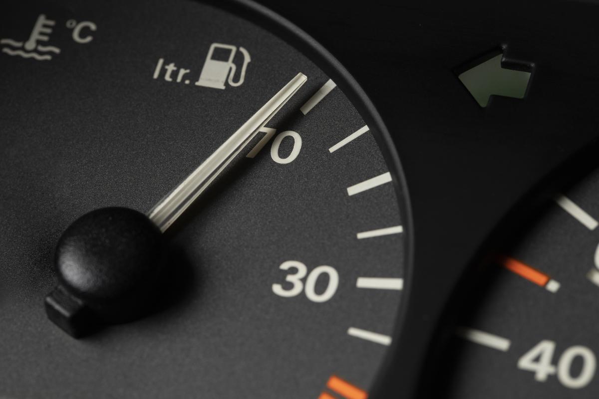 В Волгоградской области цены на бензин ниже средних в ЮФО