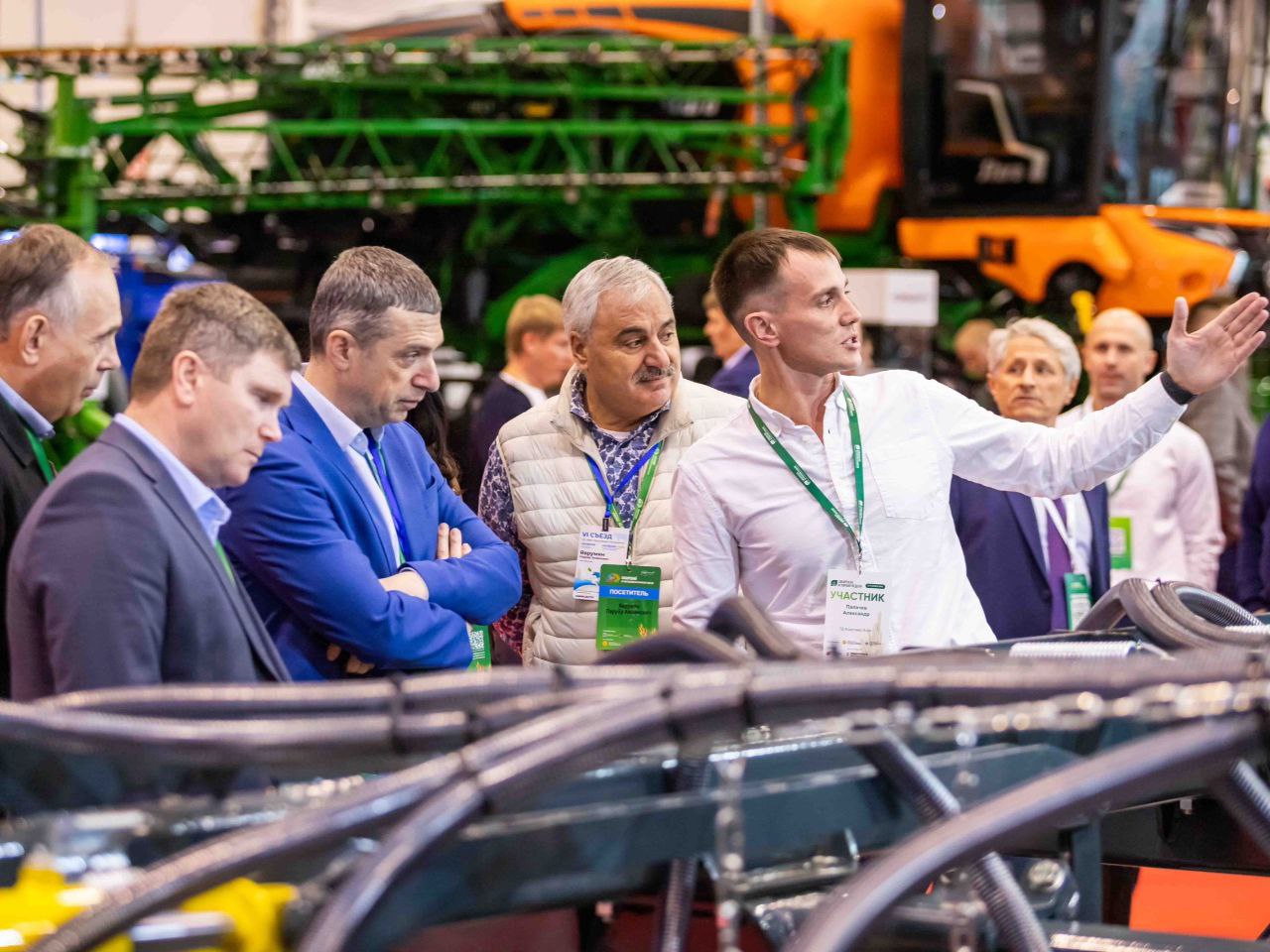 Вице-губернатор Томской области Михаил Ратнер с командой продолжает работу на агрофоруме в Новосибирске