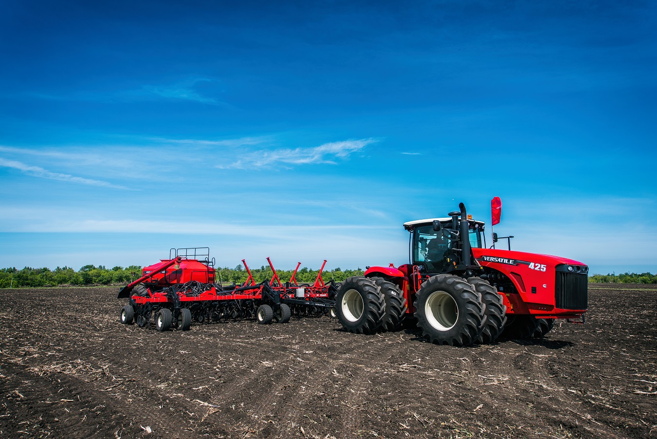 Росагролизинг масштабирует поставки в ЛНР