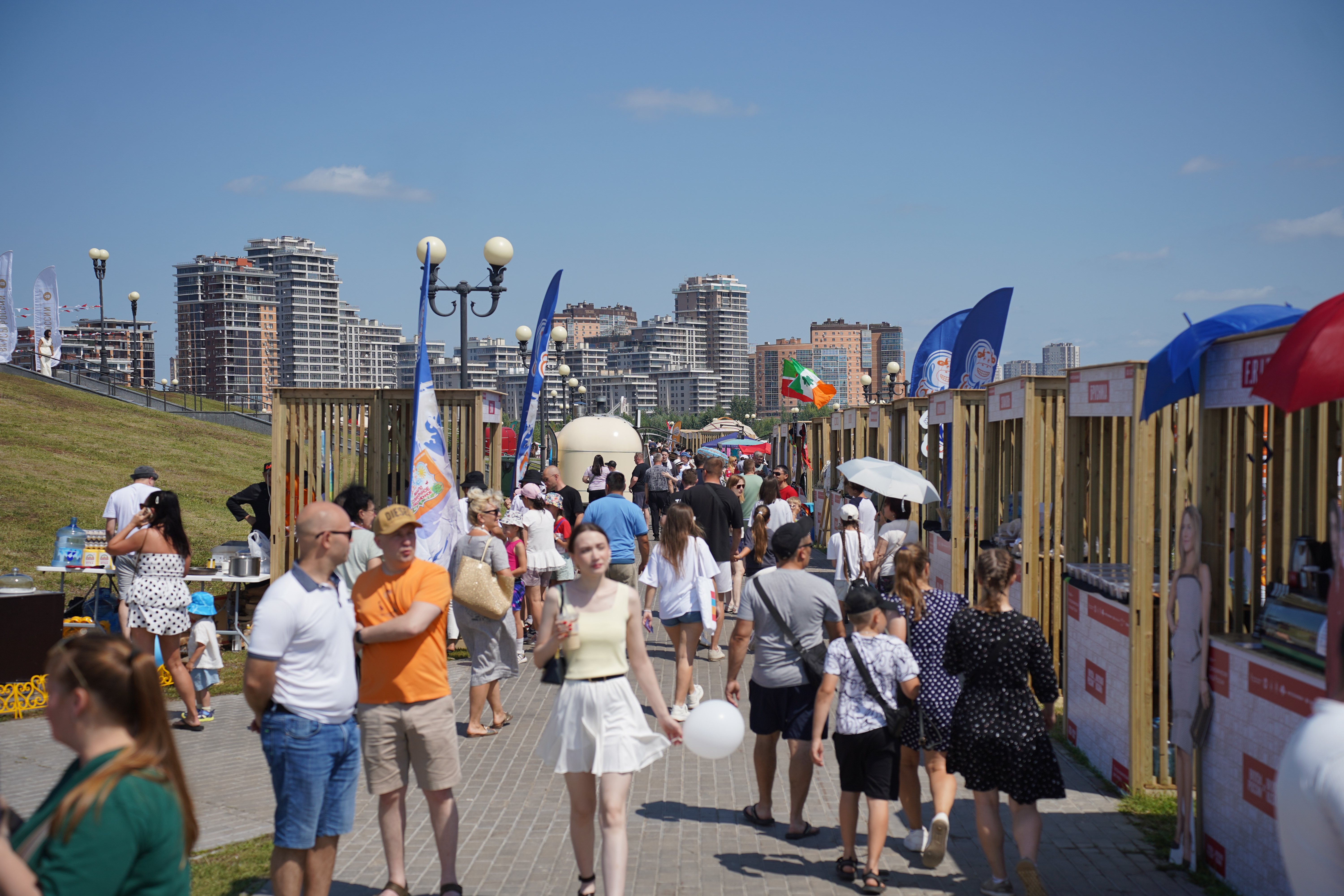 В Казани впервые проходит гастрономический фестиваль «Вкусы России»
