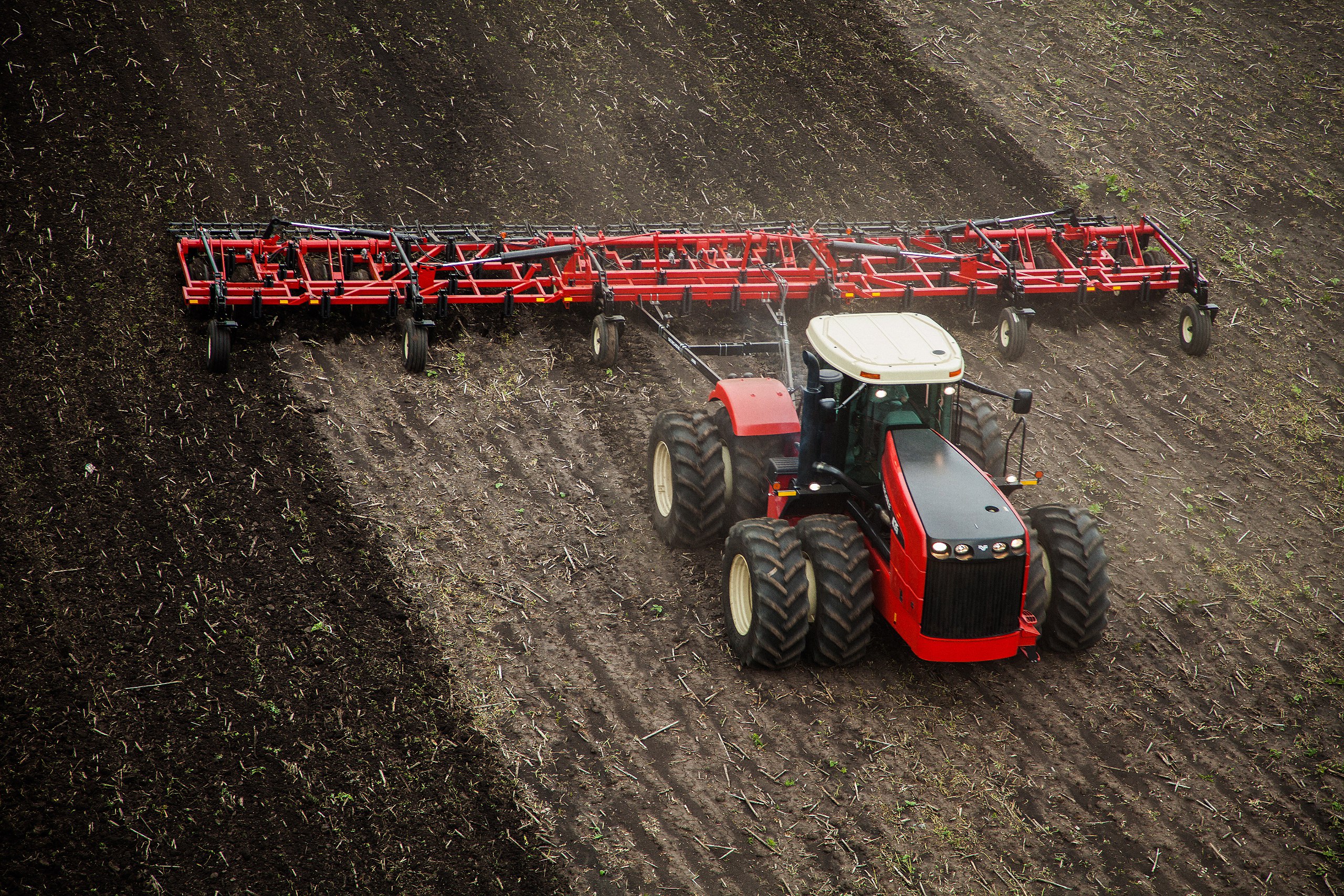 Яровой сев в России проведен на площади более 10 млн га