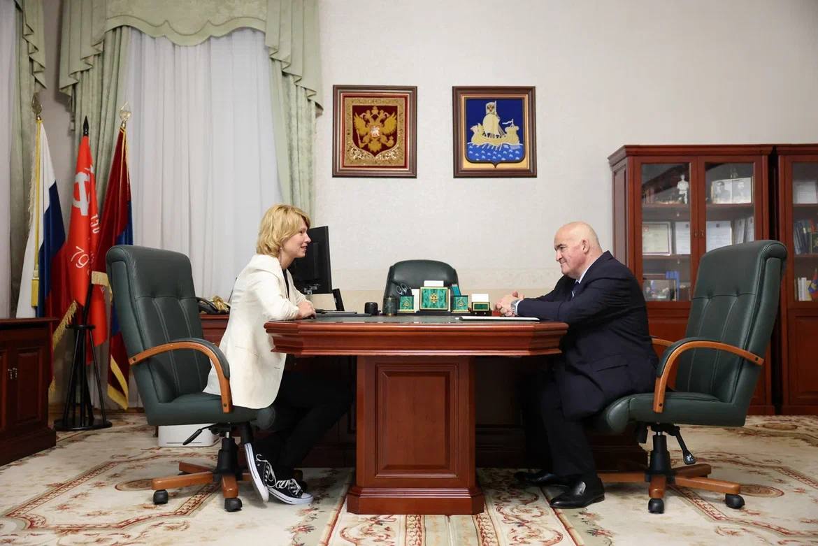 Оксана Лут обсудила развитие АПК Костромской области с губернатором региона Сергеем Ситниковым