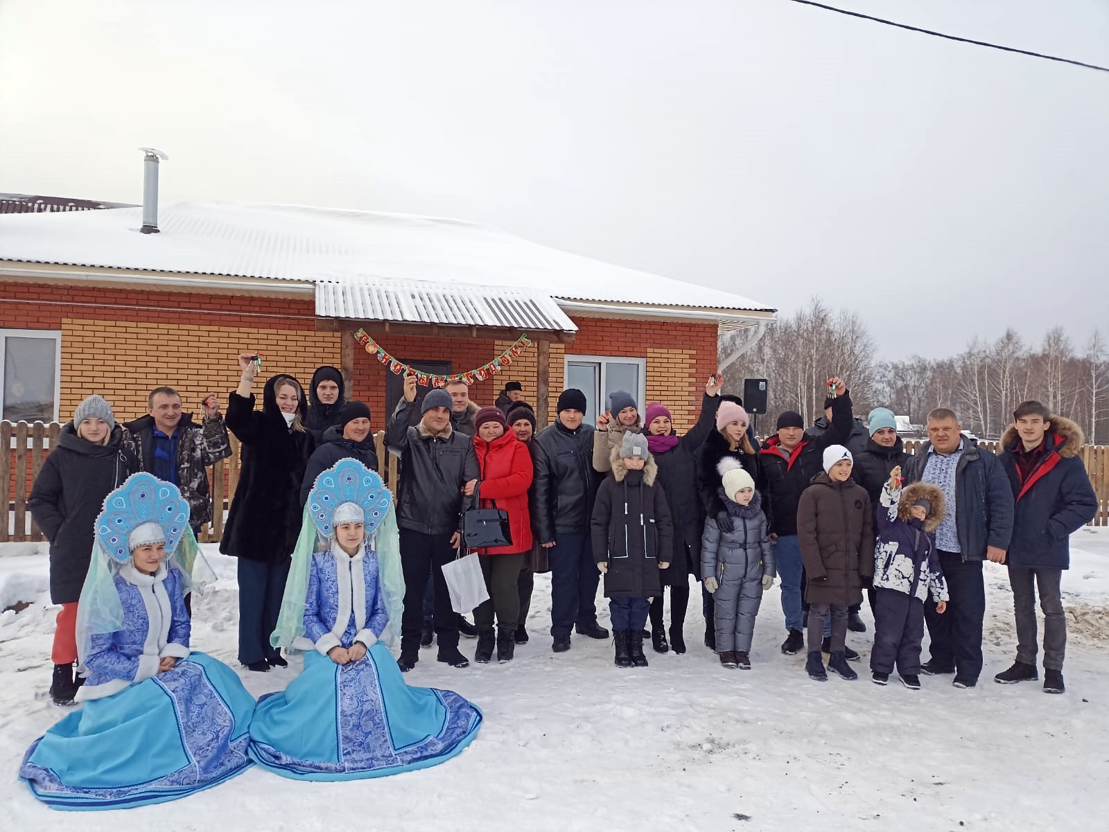 Семь семей Первомайского района Томской области получили ключи от новых домов