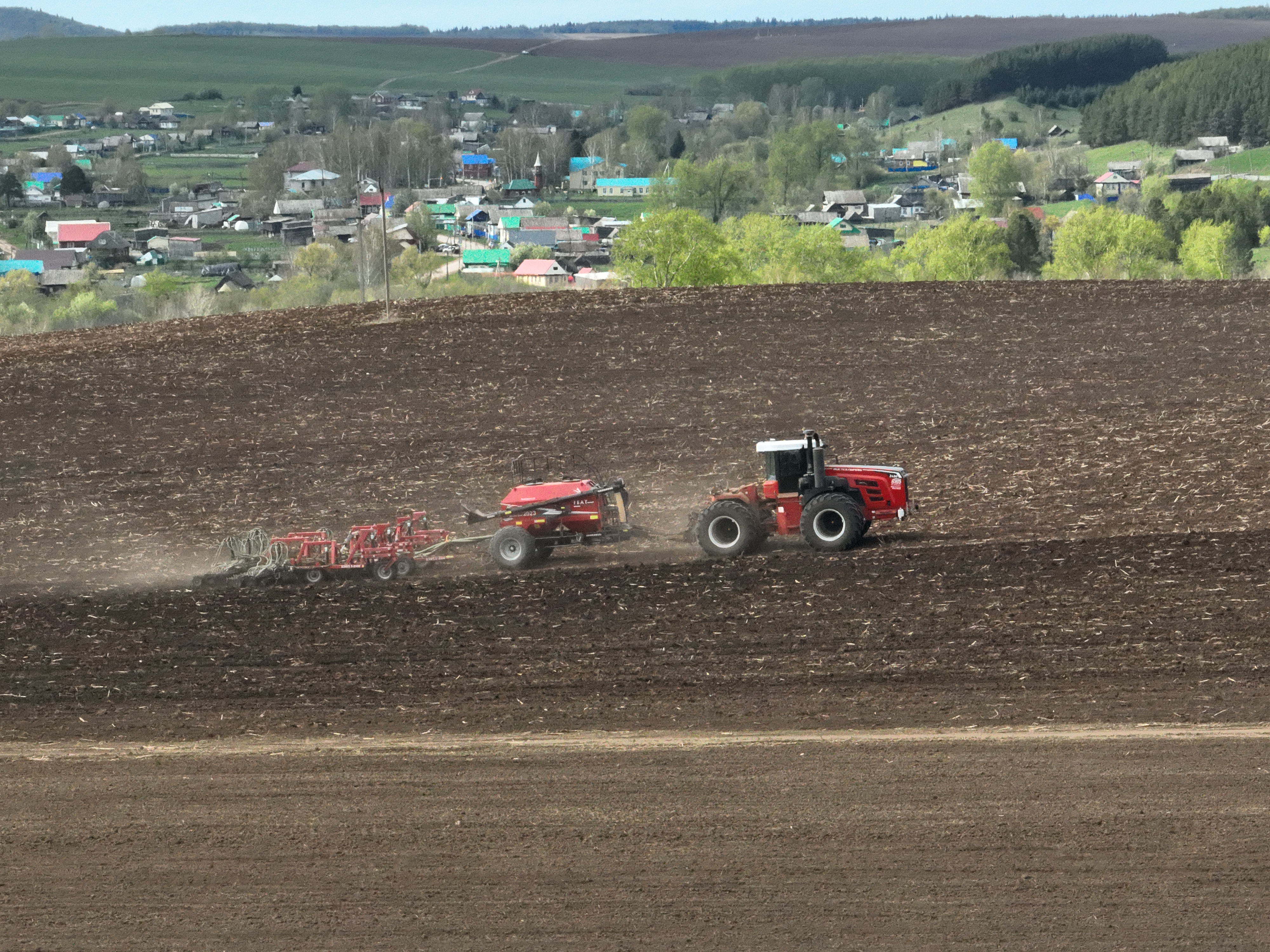 В трех районах Башкортостана сев яровых культур подходит к завершению