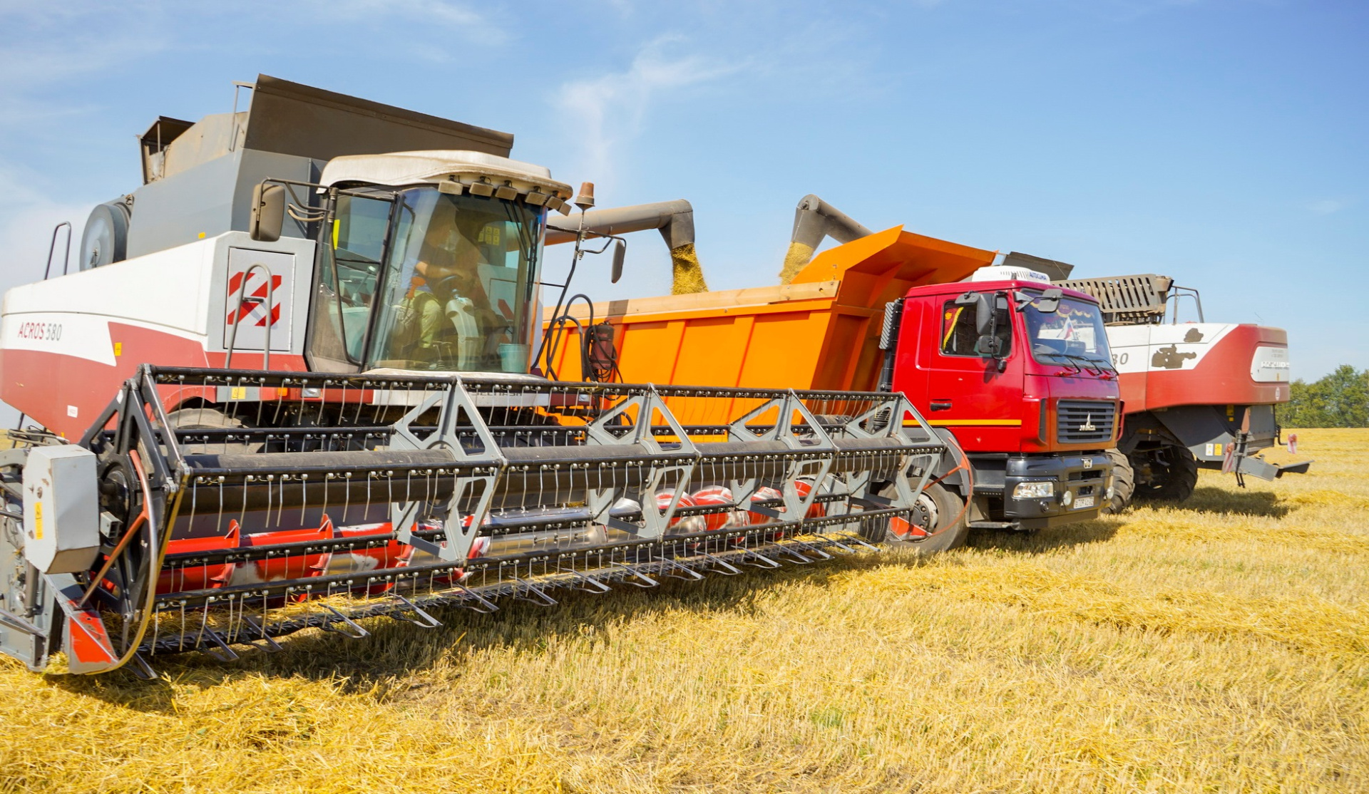 В преддверии весенних полевых работ аграриям направляют средства господдержки за приобретение сельскохозяйственной техники
