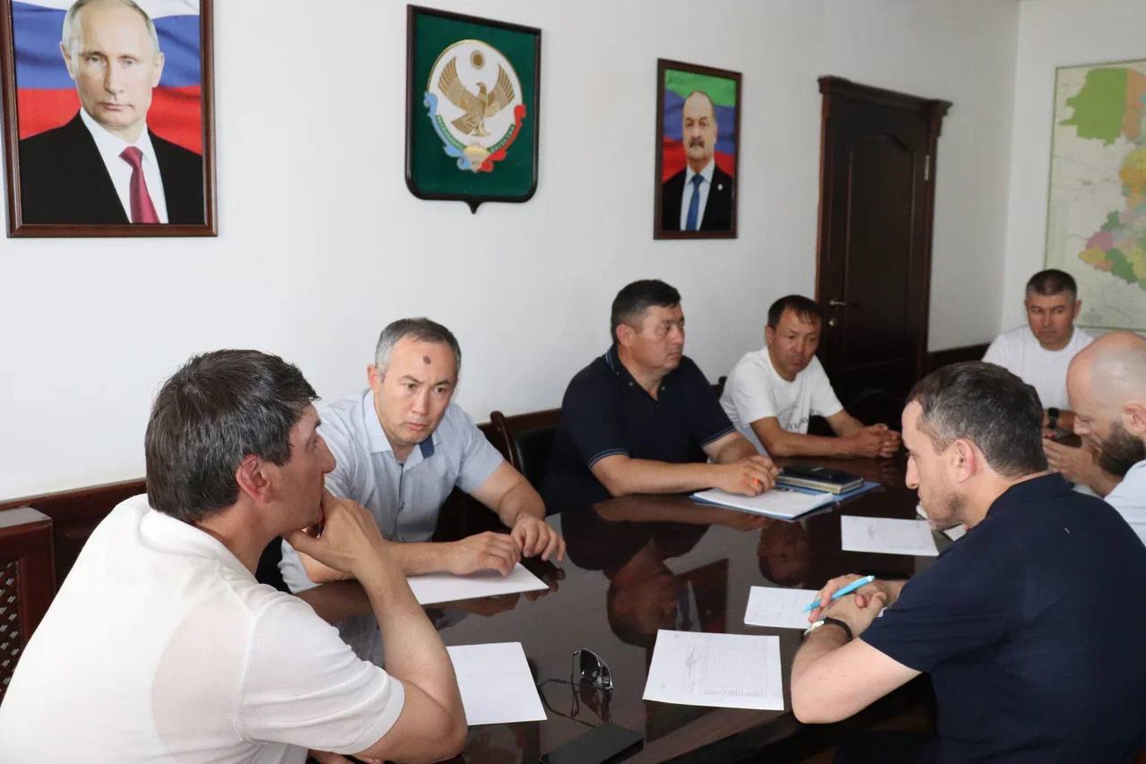 Зураб Куччаев проверил ход реализации госпрограммы комплексного развития сельских территорий в Ногайском районе Дагестана