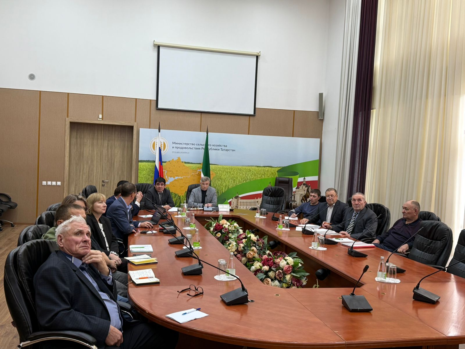 В Татарстане обсудили развитие семеноводства и внедрение новых сортов отечественной селекции 