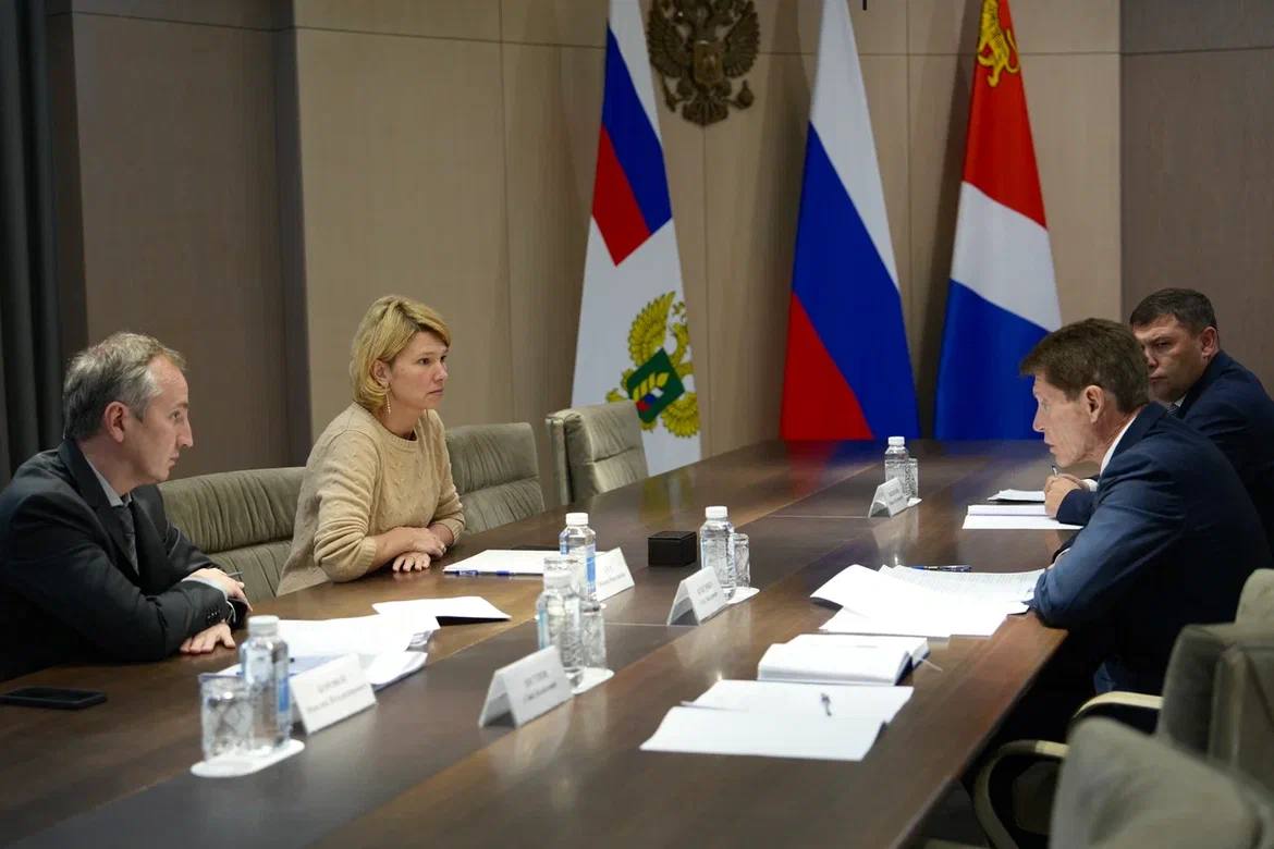 Оксана Лут и Олег Кожемяко обсудили развитие сельского хозяйства в Приморском крае