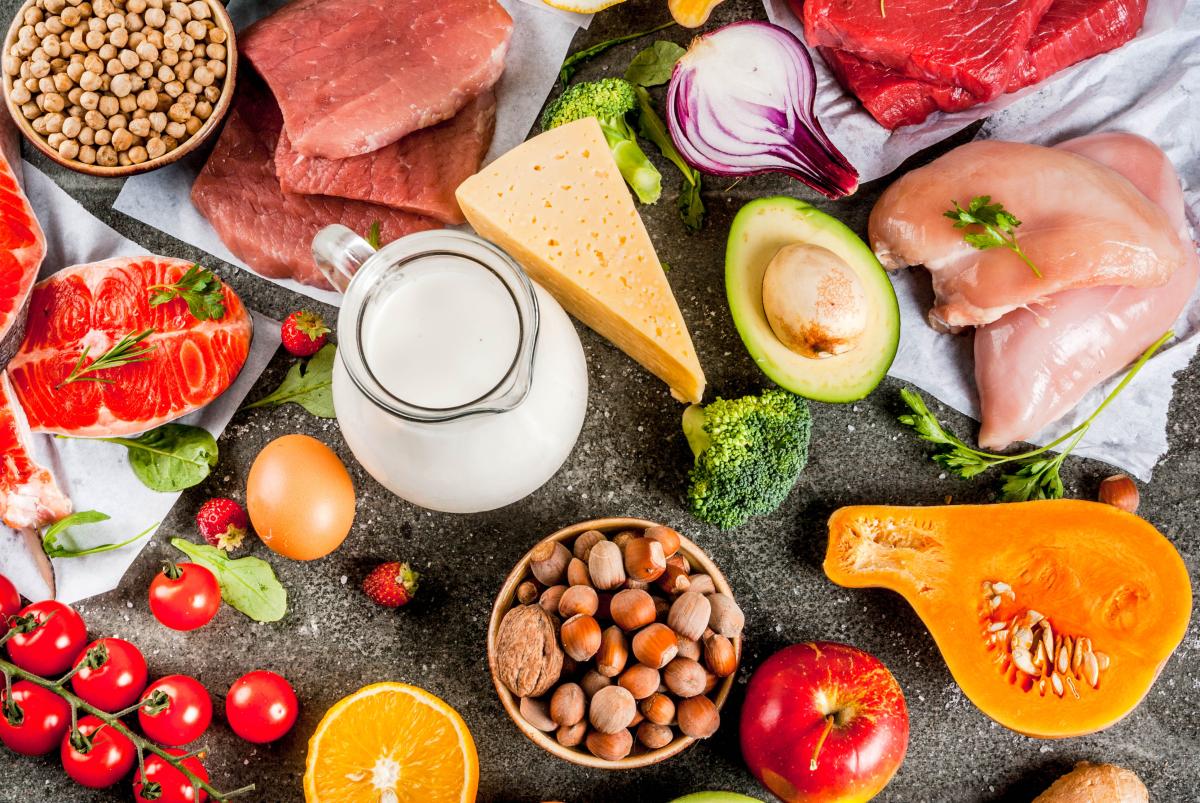 За пять лет увеличилась доля людей, ограничивающих сахар и выбирающих продукты для снижения веса — Росстат