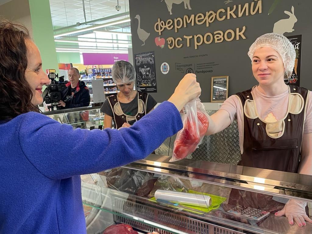 Первый «Фермерский островок» в формате shop-in-shop открылся в Нижегородской области в одной из федеральных сетей