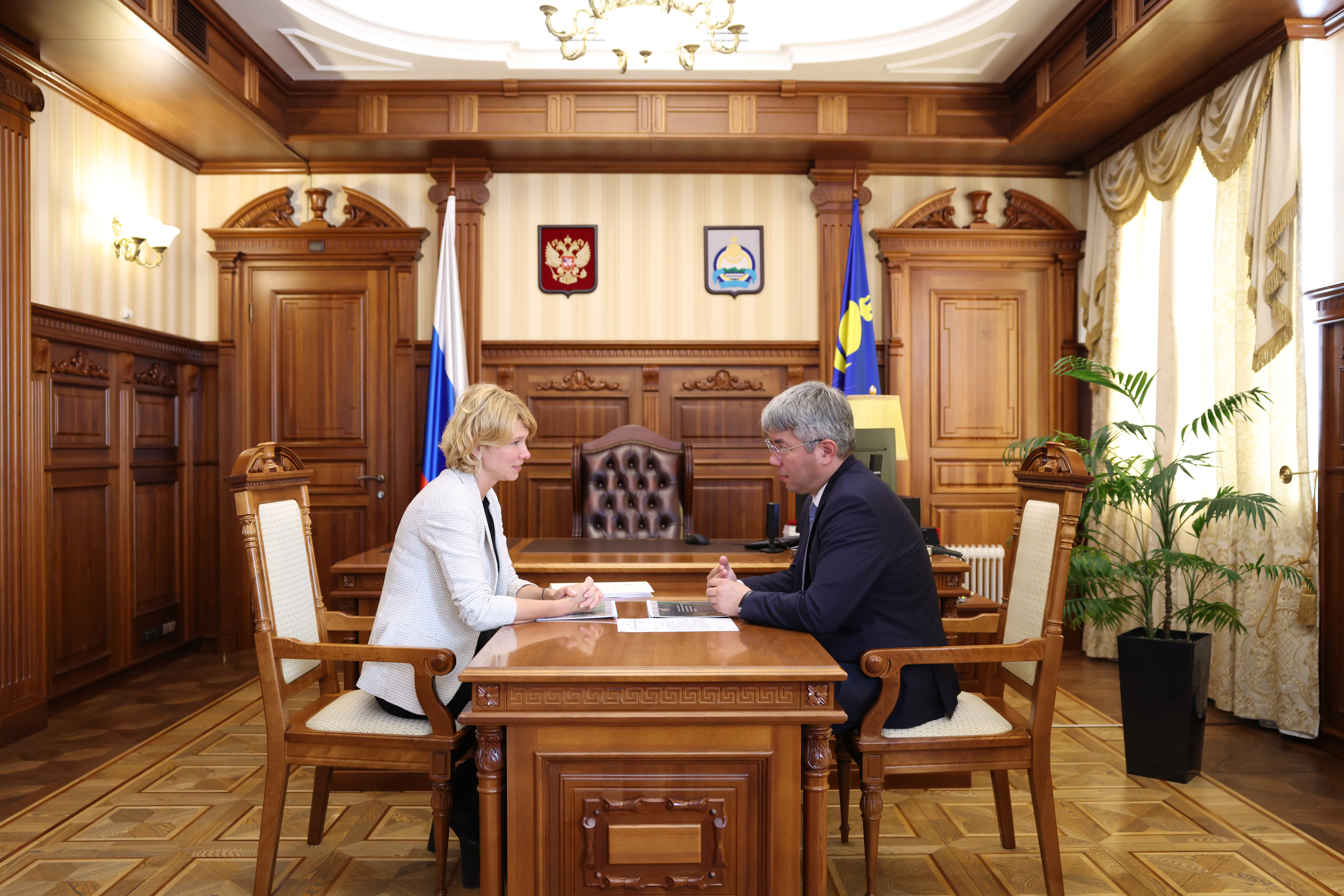 Оксана Лут и Алексей Цыденов обсудили приоритеты развития АПК Бурятии