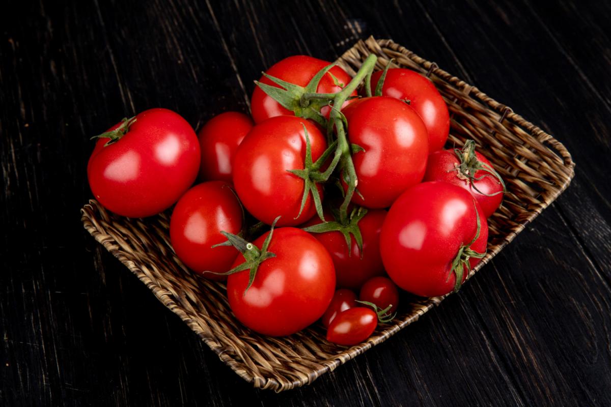 В Вологодской области за неделю помидоры подешевели на 8,3%