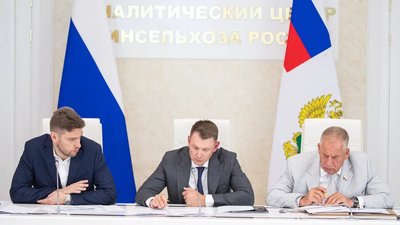 В Минсельхозе обсудили ценовую ситуацию на рынке горюче-смазочных материалов и сельхозтехники
