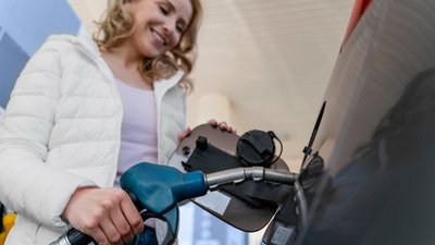 В Ярославской области подешевело топливо