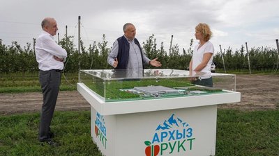 Оксана Лут обсудила с Рашидом Темрезовым потенциал развития АПК Карачаево-Черкесской Республики