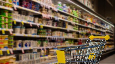 Просроченные продукты планируют продавать на бирже вторсырья для переработки