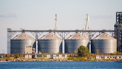 Минсельхоз изучает инициативу по созданию биржевой торговли в рамках БРИКС
