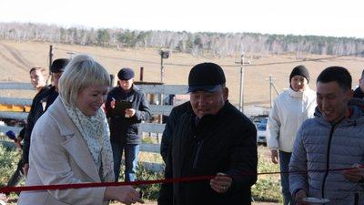 В Аларском районе Иркутской области открыли новую семейную животноводческую ферму