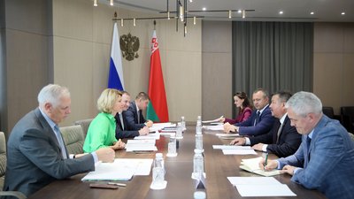 Оксана Лут и Анатолий Линевич обсудили развитие сотрудничества России и Беларуси в сфере АПК