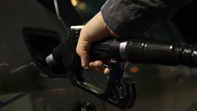 В Алтайском крае самые низкие в СФО цены на бензин АИ-95 и АИ-98