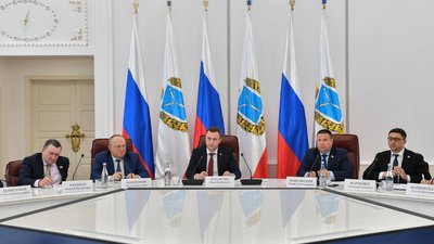 Губернатор Саратовской области Роман Бусаргин встретился с представителями регионального пищепрома