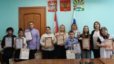 Школьница из Новгородской области вырастила бамию и победила в районном агроэксперименте