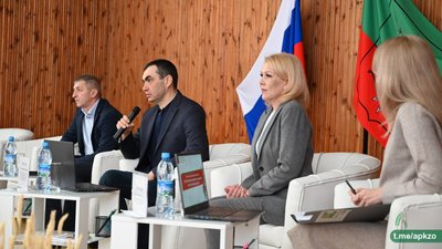 Интенсивное развитие сельхозпроизводства в отрасли растениеводства обсудили в Запорожской области