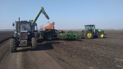 Весенний сев начался во всех районах Липецкой области