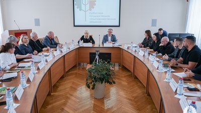 Министр сельского хозяйства и перерабатывающей промышленности Кузбасса Андрей Ариткулов провел рабочее совещание по вопросам подготовки кадров для АПК
