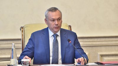 Андрей Травников поблагодарил аграриев Новосибирской области за успешное завершение посевной