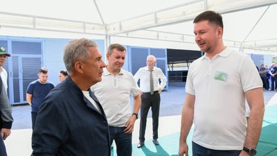 Рустам Минниханов посетил животноводческий комплекс «Берлек» в Бавлинском районе Республики Татарстан