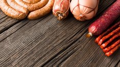 Производителям колбас и бакалеи вернут 50% затрат на оборудование для маркировки