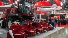 АПК РФ получил на льготных условиях 3 тыс. единиц техники с начала года